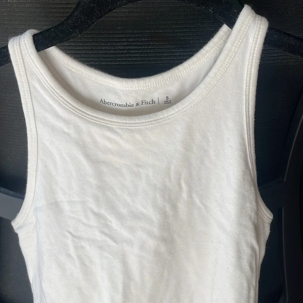 Abercrombie Racerback Bodysuit - Picture 2 of 4